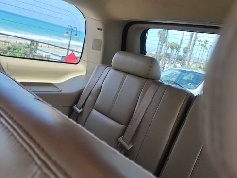 Used 2007 Chevrolet Tahoe LT w/ LT Preferred Equipment Group AWD/4WD image 15