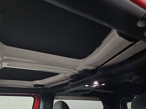Used 2022 Jeep Wrangler Sport AWD/4WD image 22