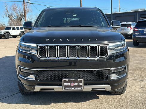 Used 2024 Jeep Wagoneer Series II w/ Flexible Seating Group image 11