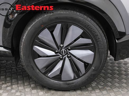 Used 2023 Nissan Ariya FWD image 32