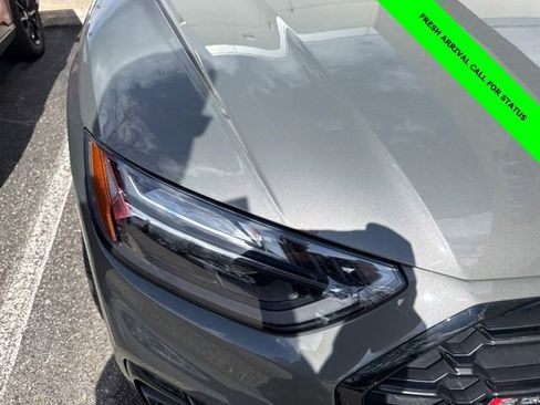 Used 2024 Audi SQ5 Premium Plus w/ Premium Plus Package image 3