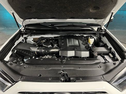 Used 2024 Toyota 4Runner SR5 Premium image 30