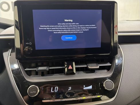 Used 2024 Toyota Corolla LE image 29