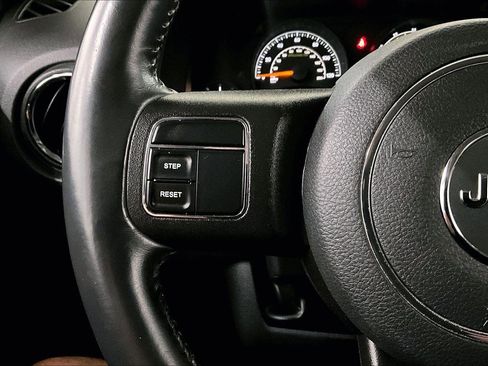 Used 2016 Jeep Patriot High Altitude image 18