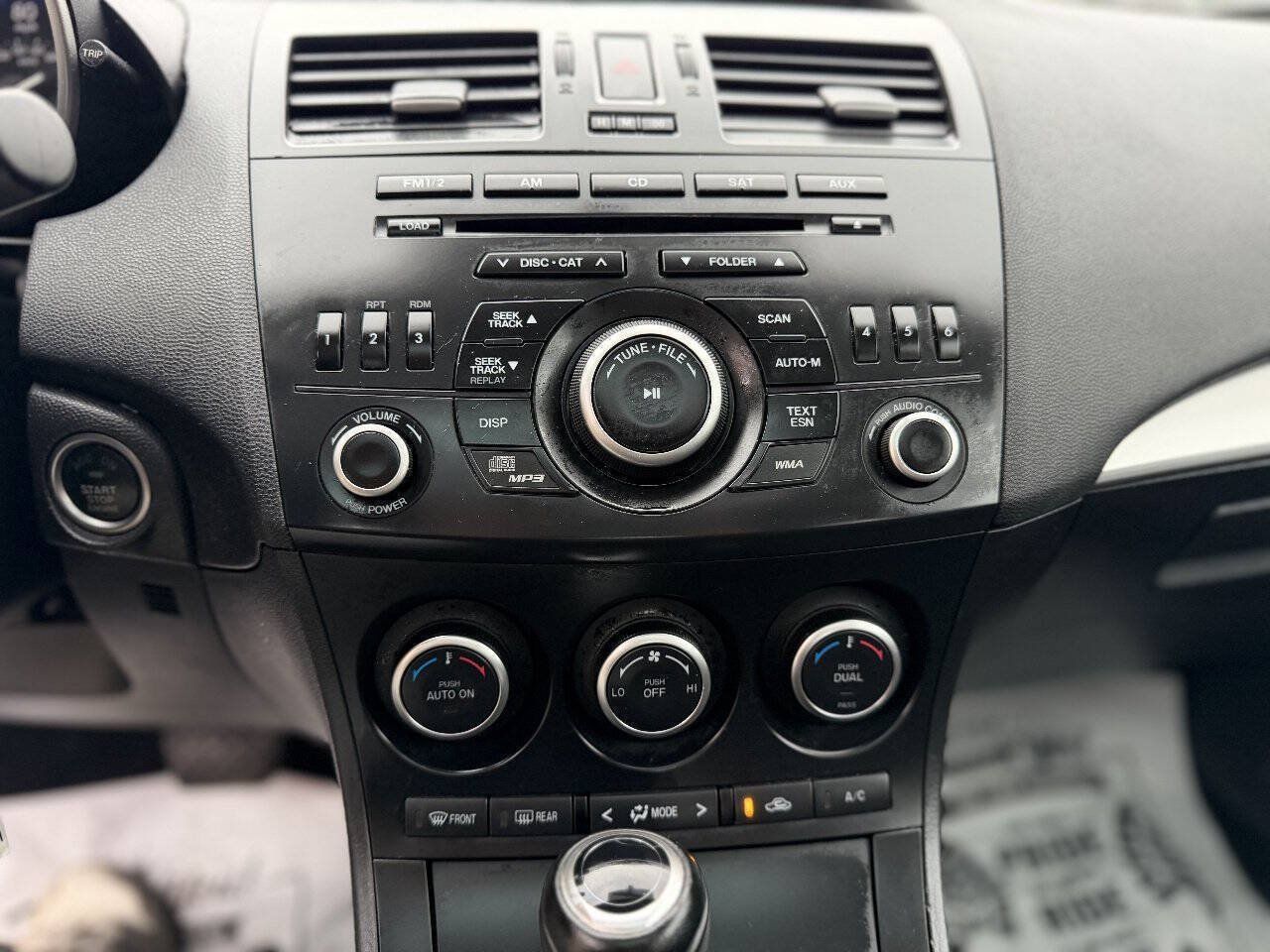 Used 2013 MAZDA MAZDA3 i Touring FWD image 14