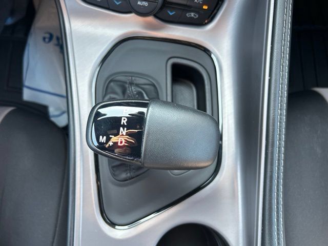 Used 2023 Dodge Challenger SXT w/ Blacktop Package RWD image 40
