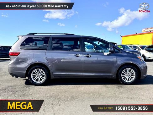 Used 2015 Toyota Sienna XLE Premium image 13