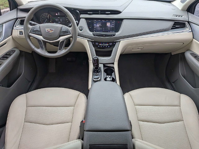 Used 2020 Cadillac XT5 Premium Luxury FWD image 18
