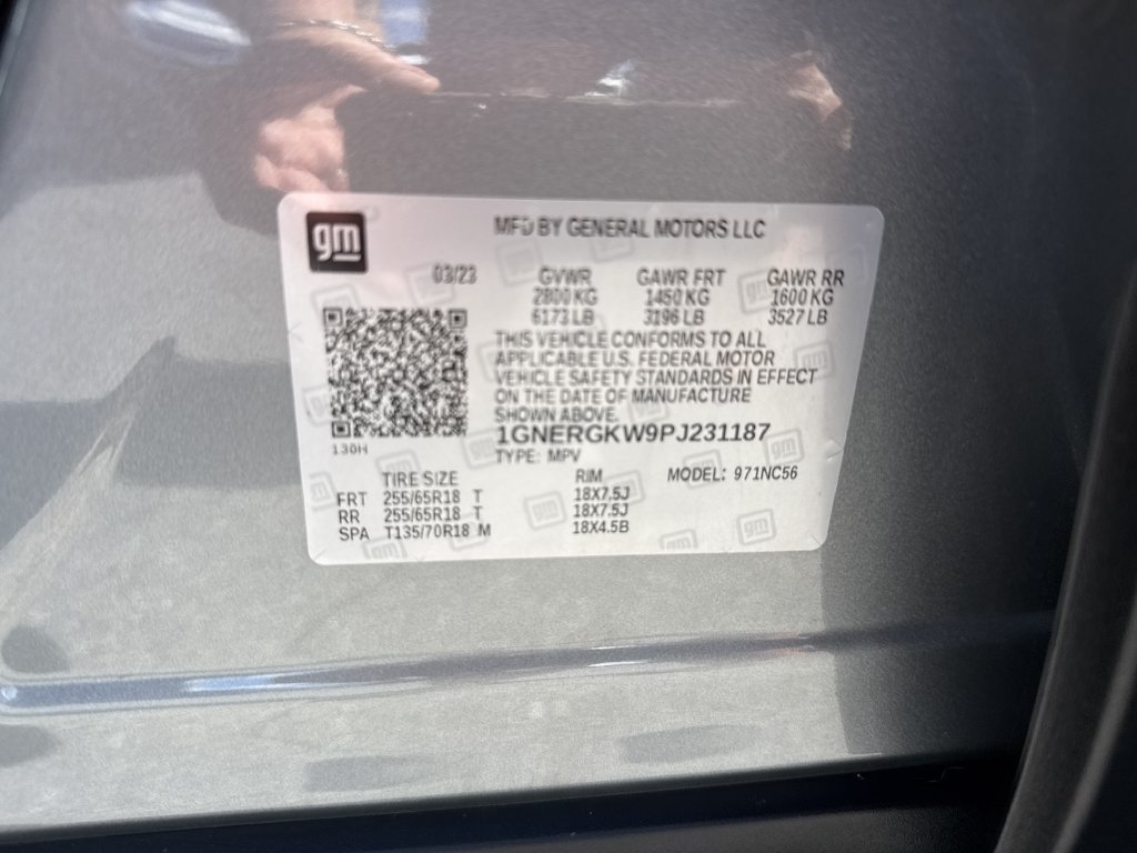 Used 2023 Chevrolet Traverse LT FWD image 39