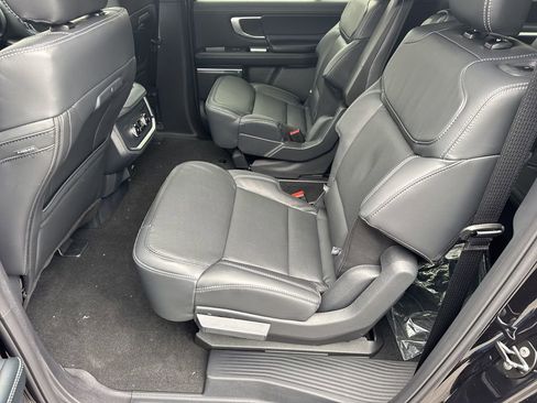 New 2025 Ford Expedition Max Platinum w/ Stealth Appearance Package image 19