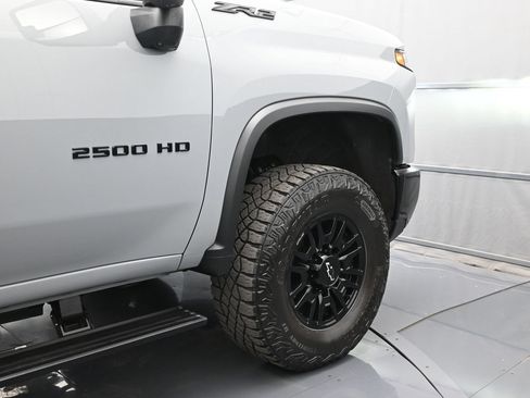 Used 2025 Chevrolet Silverado 2500 ZR2 w/ Technology Package AWD/4WD image 49
