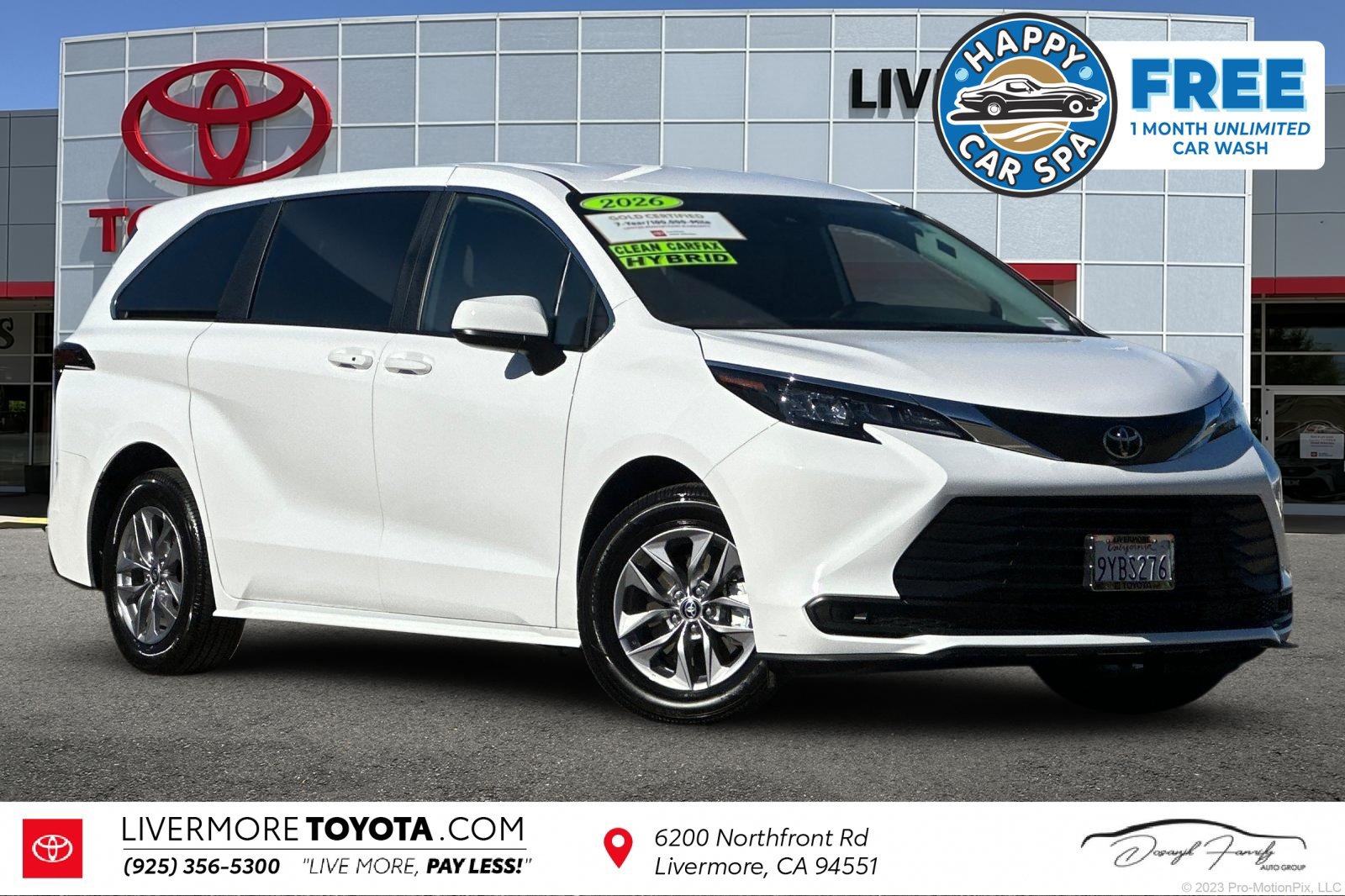 Certified 2026 Toyota Sienna LE FWD image 1