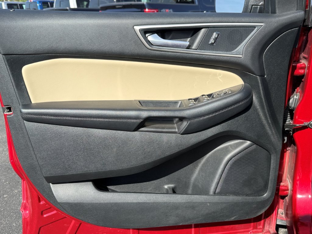 Used 2024 Ford Edge SEL w/ Convenience Package AWD/4WD image 9