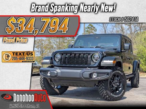 Used 2025 Jeep Gladiator Sport AWD/4WD image 1