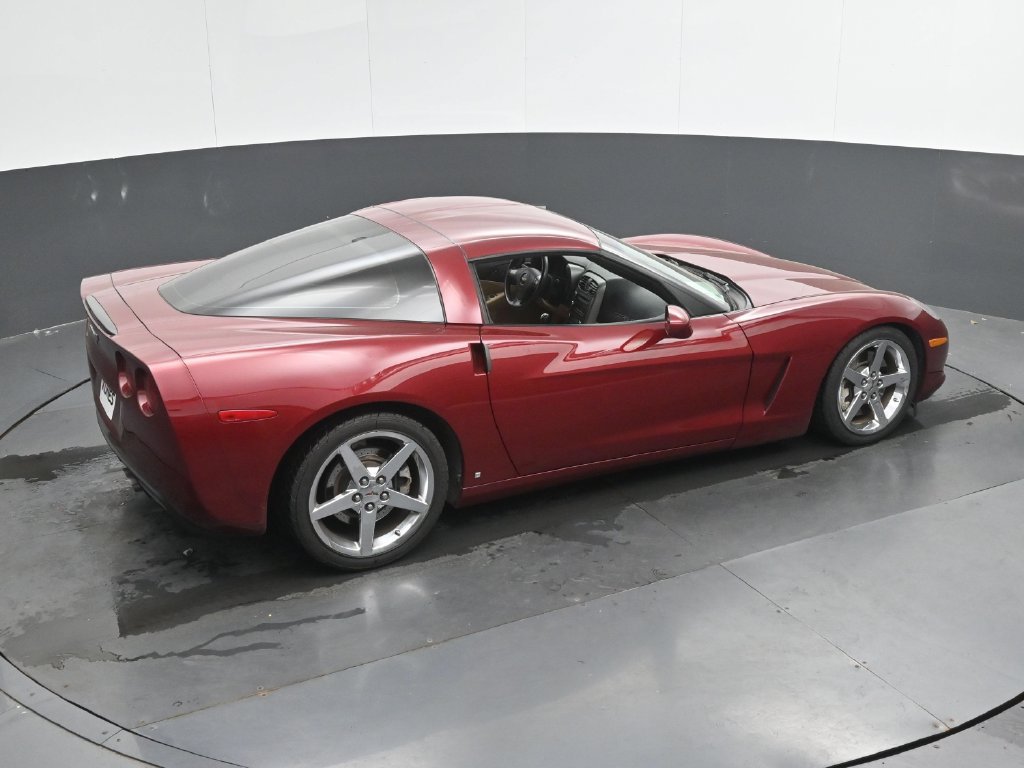 Used 2007 Chevrolet Corvette Coupe w/ Preferred Equipment Group RWD image 24