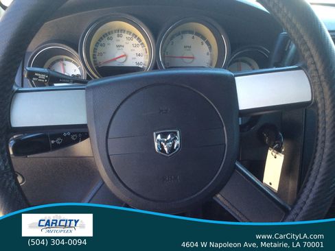 Used 2021 Toyota Highlander XLE image 8