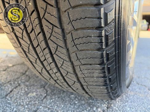 Used 2013 Lincoln MKX AWD image 10