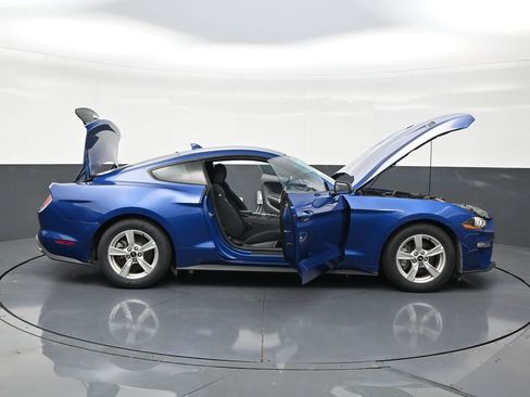 Used 2022 Ford Mustang Coupe RWD image 29