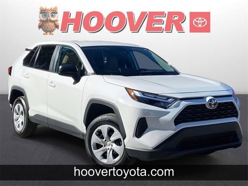 Used 2025 Toyota RAV4 LE image 1