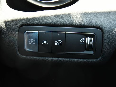 Used 2024 Chevrolet Blazer EV LT AWD/4WD image 39