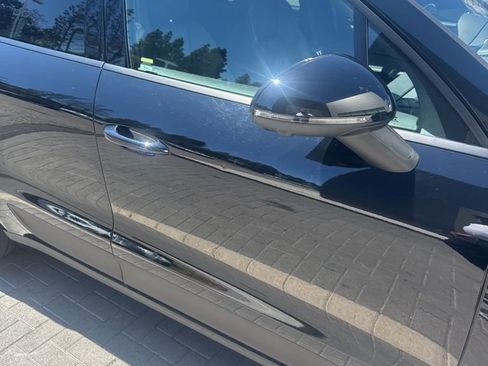 Used 2021 Porsche Macan image 8