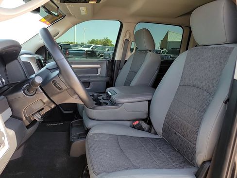 Used 2016 RAM 1500 Lone Star RWD image 23