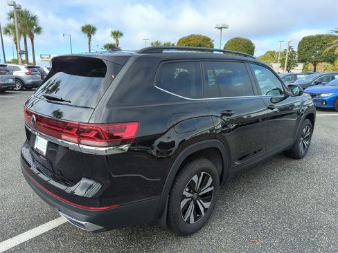 New 2026 Volkswagen Atlas SE image 7