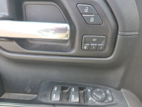 Used 2019 GMC Sierra 1500 SLT w/ SLT Premium Plus Package AWD/4WD image 19
