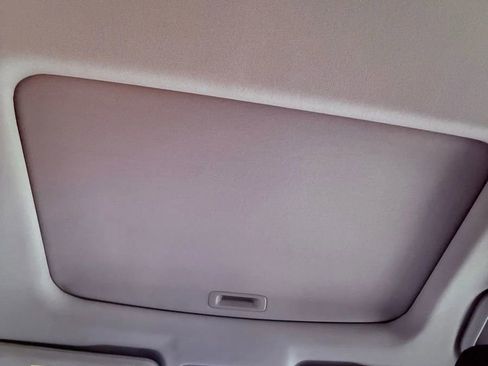 Used 2018 Acura TLX image 29