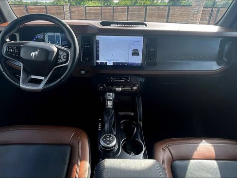Used 2024 Ford Bronco Outer Banks w/ Sasquatch Package AWD/4WD image 15