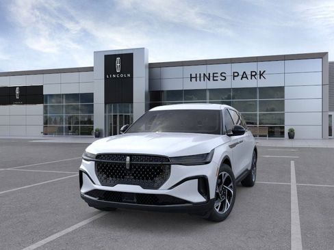 New 2026 Lincoln Nautilus Premier w/ Equipment Group 102A image 2