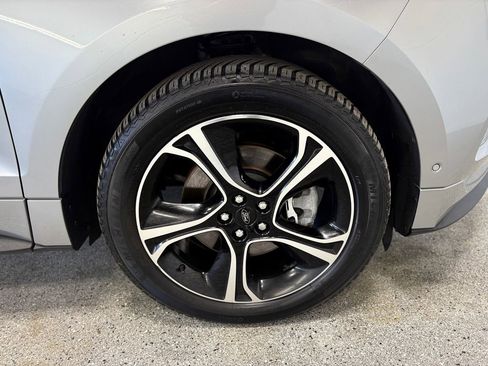 Used 2020 Ford Edge ST w/ Equipment Group 401A AWD/4WD image 32