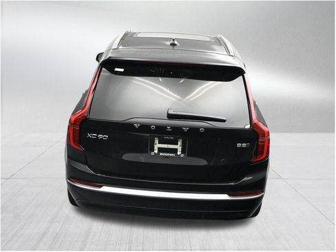 New 2026 Volvo XC90 B5 Plus AWD/4WD image 16