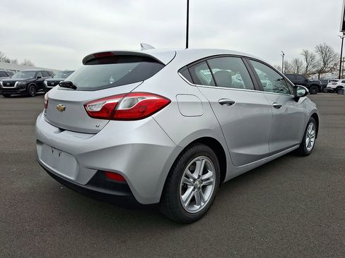 Used 2017 Chevrolet Cruze LT w/ Convenience Package image 7