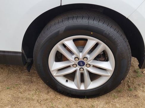 Used 2017 Ford Edge SEL AWD/4WD image 18