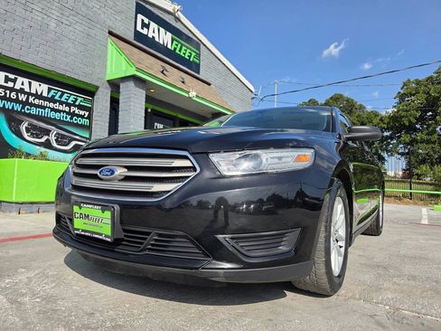 Used 2013 Ford Taurus SE FWD image 3