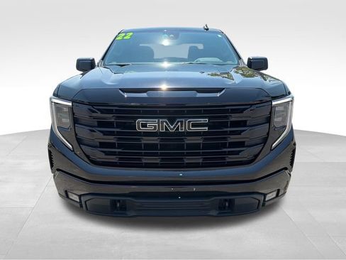 Used 2022 GMC Sierra 1500 Elevation w/ X31 Off-Road Package AWD/4WD image 2