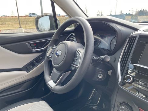 Used 2023 Subaru Forester image 25