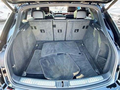 Used 2021 Porsche Macan S image 30