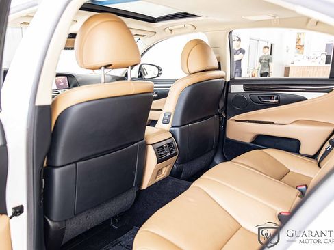 Used 2017 Lexus LS 460 AWD w/ Comfort Package image 36