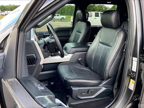 Used 2020 Ford F150 Lariat w/ Equipment Group 502A Luxury AWD/4WD image 18