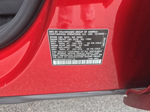 Used 2020 Volkswagen Atlas Cross Sport SEL Premium R-Line image 35