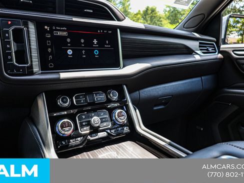 Used 2023 GMC Yukon Denali AWD/4WD image 30