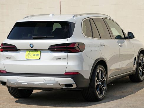 Used 2024 BMW X5 sDrive40i w/ Premium Package RWD image 56