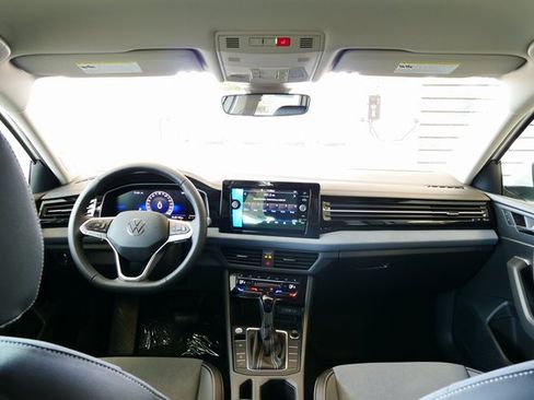 New 2025 Volkswagen Jetta SE image 16