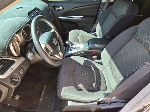 Used 2014 Dodge Journey SXT w/ Flexible Seating Group image 6