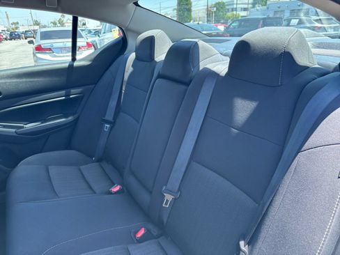 Used 2025 Nissan Altima 2.5 SV FWD image 26