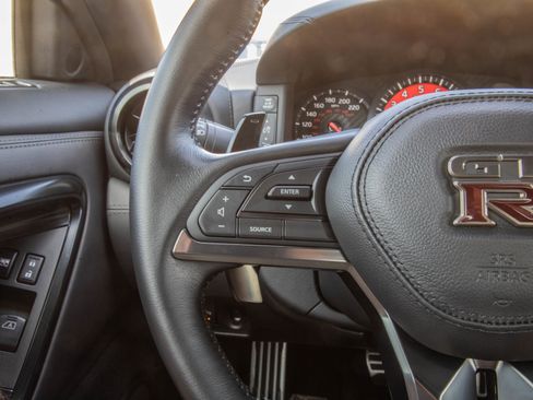 Used 2023 Nissan GT-R Premium AWD/4WD image 20