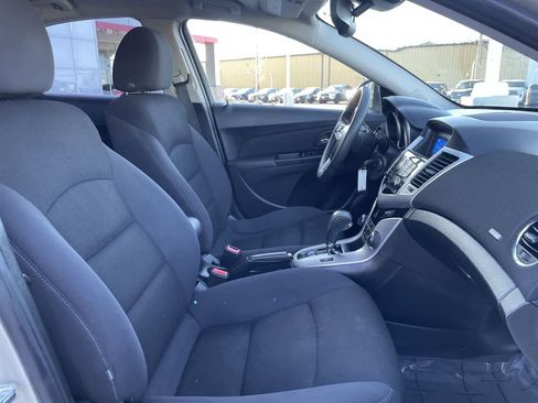 Used 2016 Chevrolet Cruze LT image 14