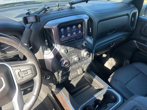 Used 2022 GMC Sierra 2500 SLT w/ SLT Convenience Package image 28